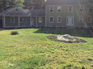 9 Northwind Cir, Ledyard, CT 06339