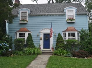 49 Carlton Ave, Ho Ho Kus, NJ 07423