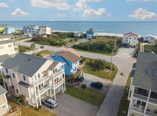 104 Sea Oaks Ct, North Topsail Beach, NC 28460