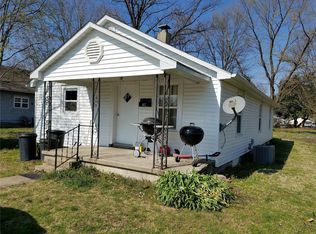 327 Wright Ave, Chaffee, MO 63740