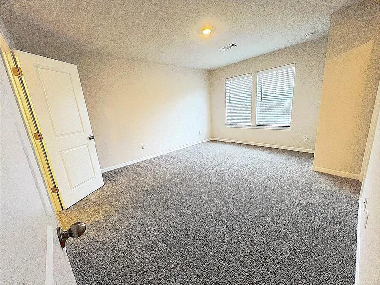 4141 Oakwood Terrace Ct — Photo 17