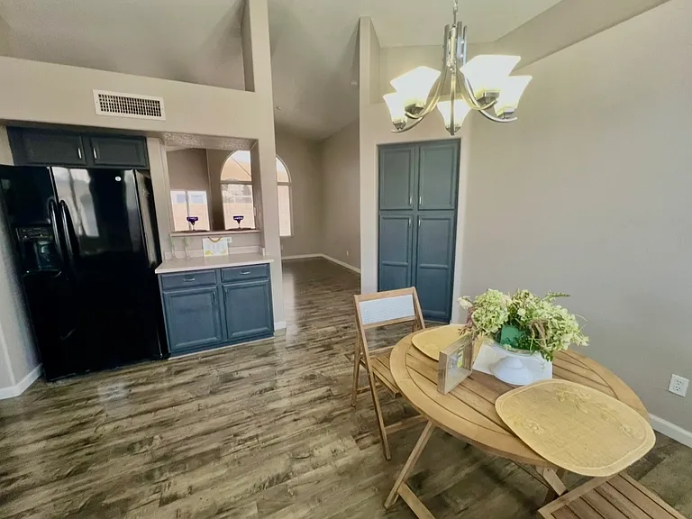 4857 W Kristal Way — Photo 3
