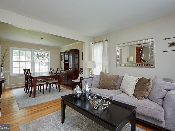 5th image of 14608 Pebble Hill Ln