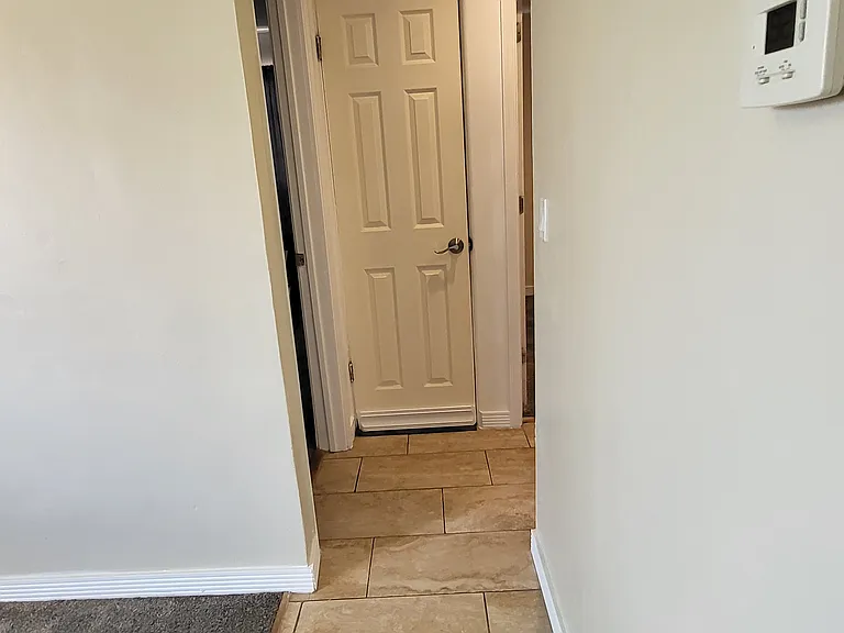 1040 N 27th Pl — Photo 59