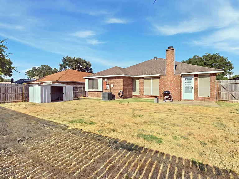6318 Brookcrest Dr — Photo 27
