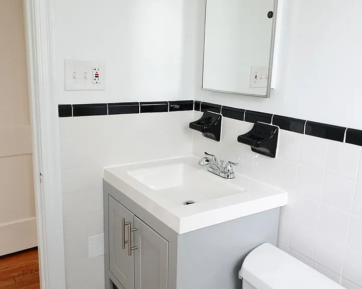 8210 Greenwood Ave — Photo 36