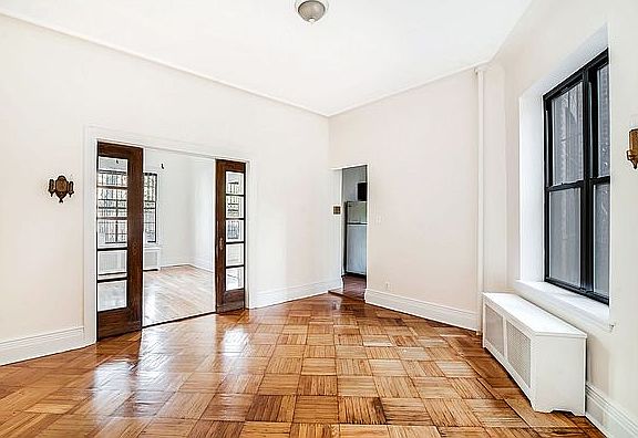 5th image of 415 Washington Ave APT 11