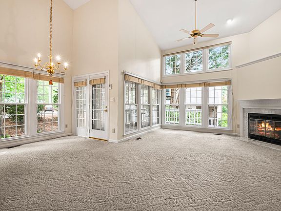 3rd image of 17 Renwick Ct