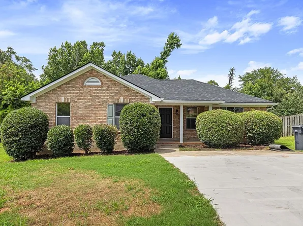 1008 Cedarview Cir, Hephzibah, GA 30815