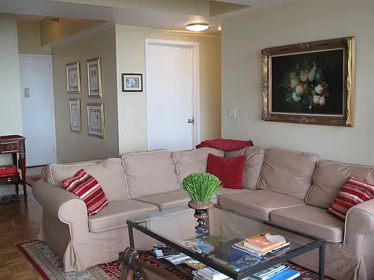 Sold by CityView Real Estate Inc. | media 9