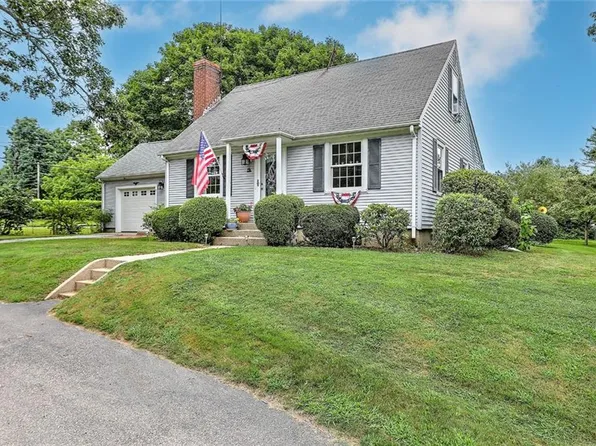 125 Oak St, South Kingstown, RI 02879