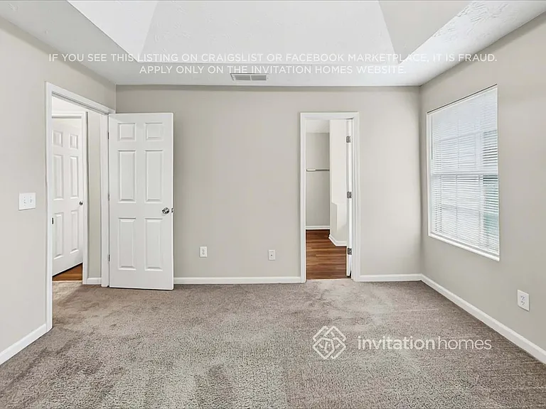10 Summer Breeze Ct — Photo 13
