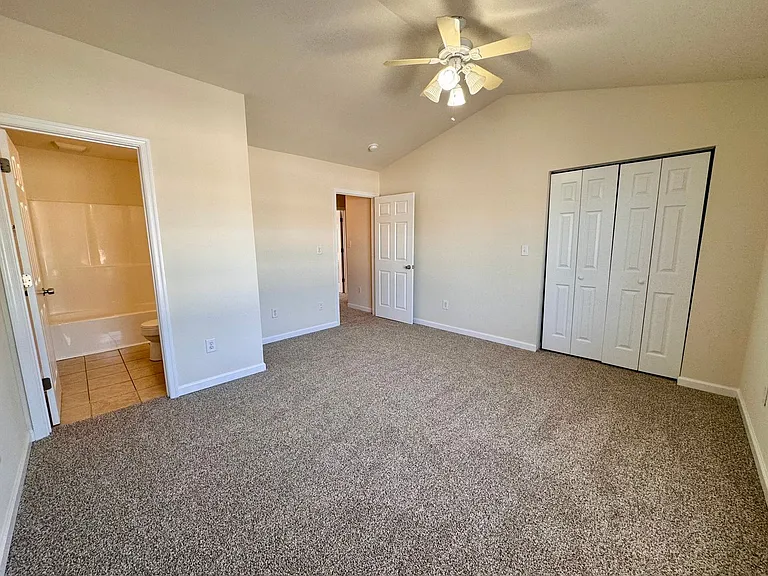 44 Blakely Ct — Photo 8