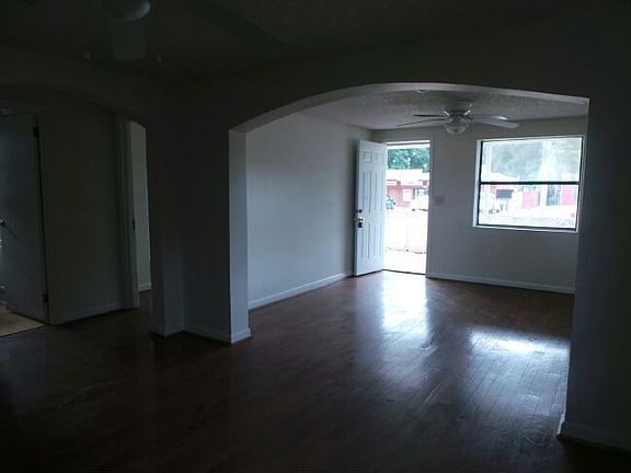5th image of 4210 W Jackson St