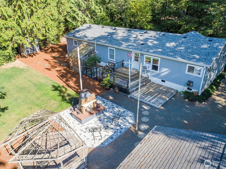 1st image of 221 E Ashwood Lane
