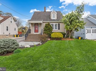 50 Crest Ave, Hamilton, NJ 08690