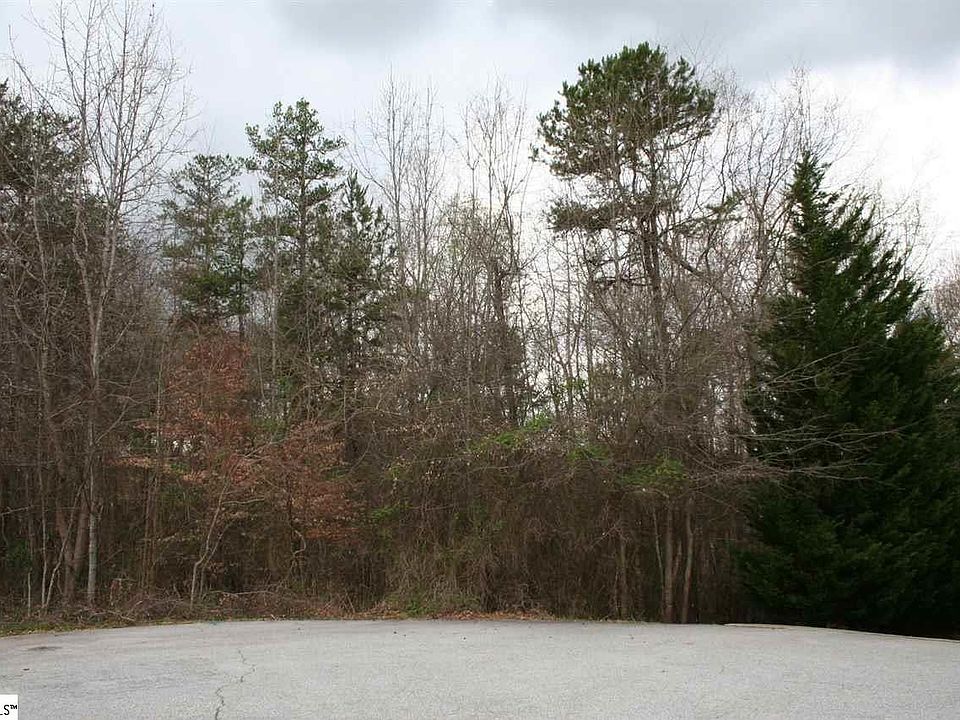 2nd image of 204 S Artillery Ct
