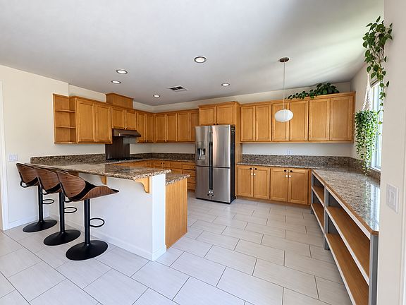 4th image of 107 San Ramon Ct