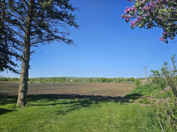 12.12 Highway 35, Prairie Du Chien, WI 53821