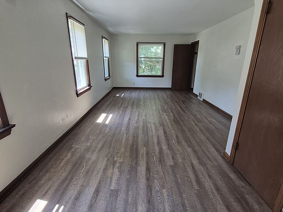 4th image of 2029 12th St Floor 2