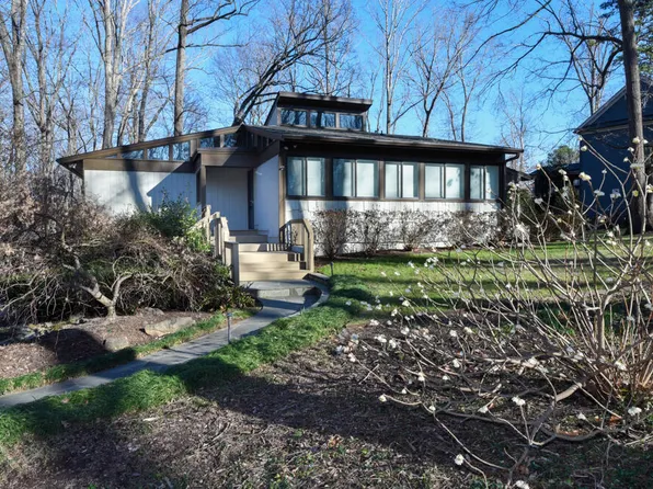 6504 W Lake Anne Dr, Raleigh, NC 27612