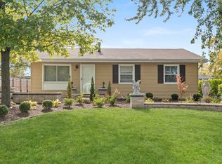 461 Konen Ave, Aurora, IL 60505