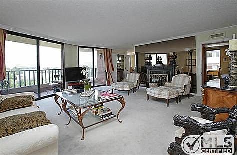 4th image of 3621 Turtle Creek Blvd APT 7A