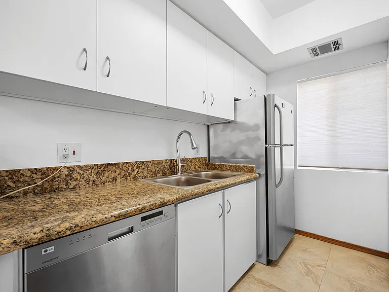 1174 Cherry St #109 — Photo 12