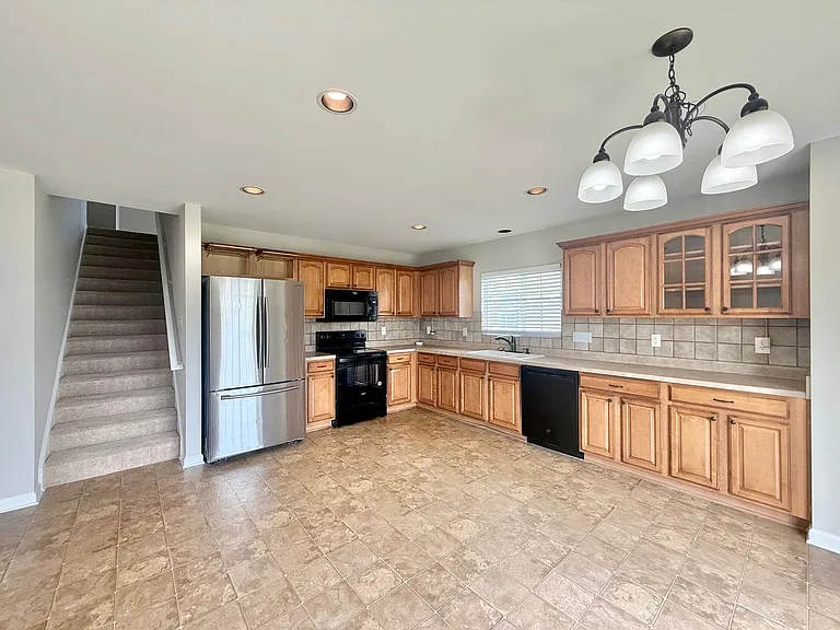 6016 Namozine Ct — Photo 8