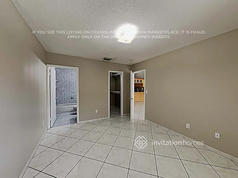 2124 W 54th St — Photo 15