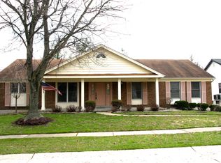 30 Miraclair Dr, Florissant, MO 63031