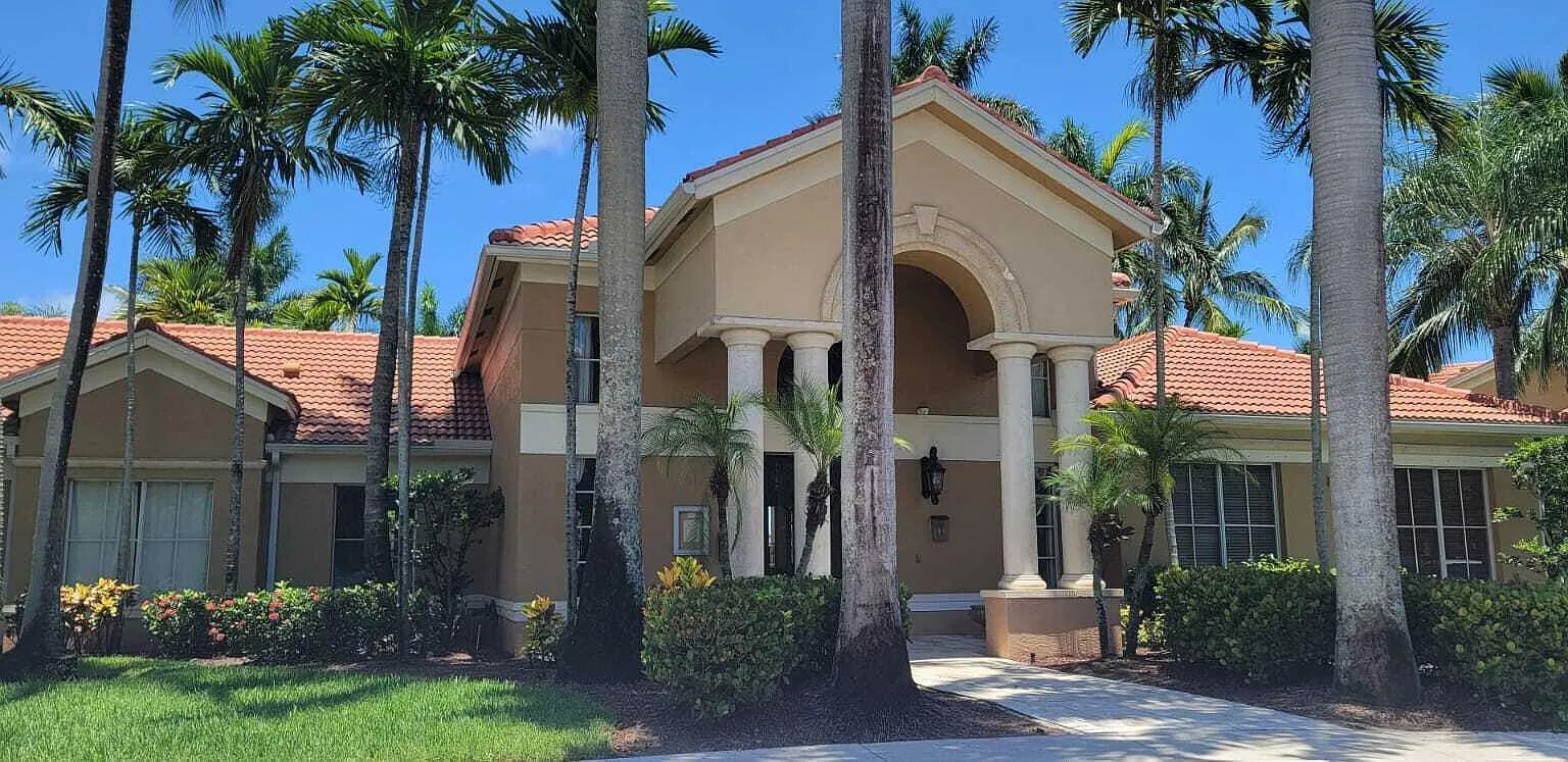 2 bed, 2.0 bath, 1060 sqft, $2,100 — Photo 1