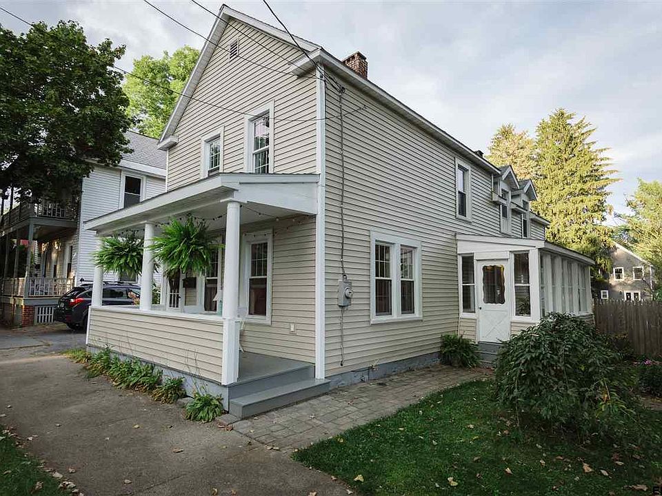 1st image of 164 Elm St