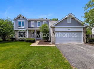 107 Country Ct, Bolingbrook, IL 60440