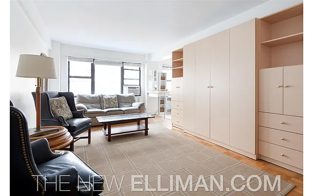 Sold by Douglas Elliman | media 14