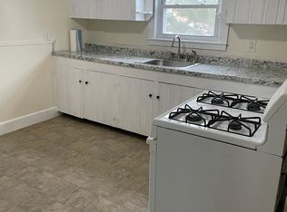 218 South Ave APT 3, Whitman, MA 02382