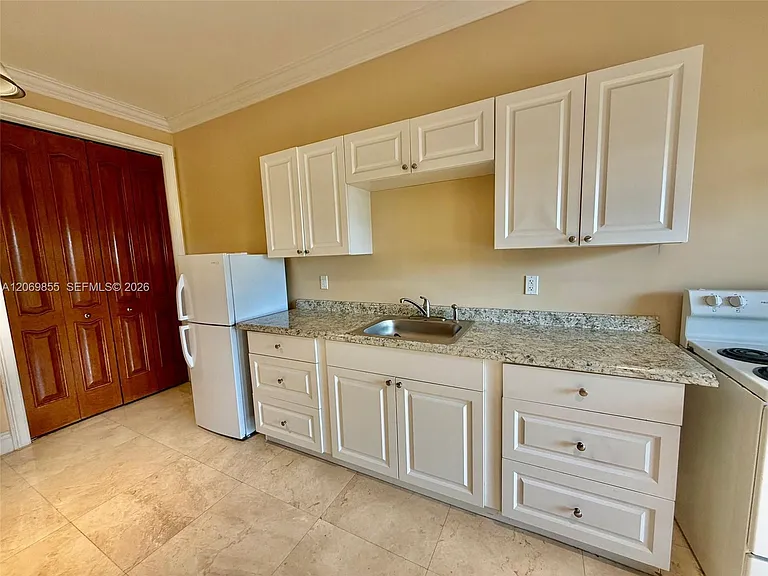 7449 SW 104th St — Photo 5