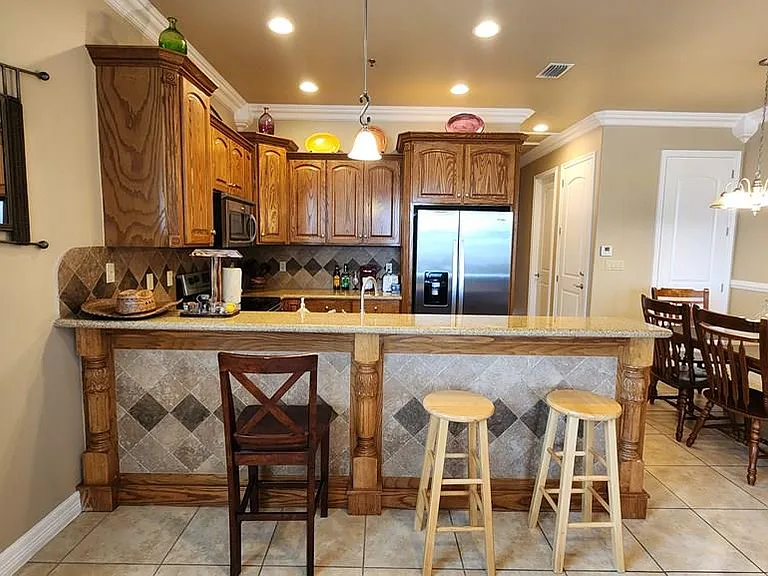 106 W Capricorn Dr — Photo 5