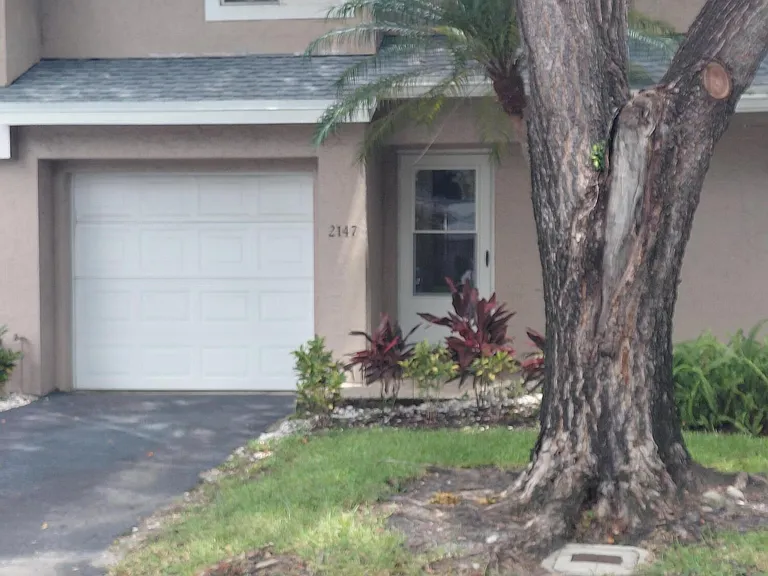 2147 Discovery Cir W — Photo 3