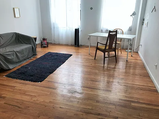 Rented by Joe Gotham LTD | media 17