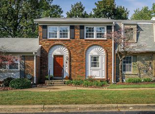 1208 Dalmally Ct, Hurstbourne, KY 40222
