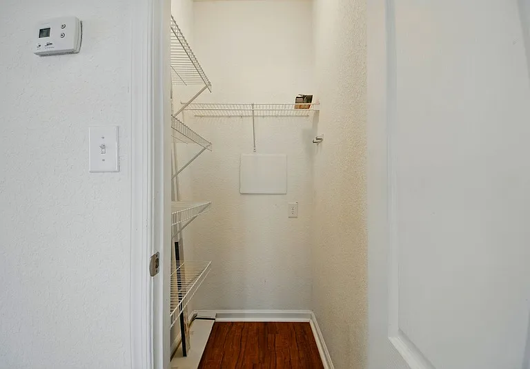 1301 Teton Cir — Photo 12