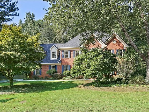 2nd image of 1215 Buice Dr