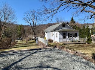 1521 Butter Ln, Reading, PA 19606