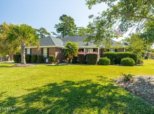 1918 Kingfisher Dr, Morehead City, NC 28557