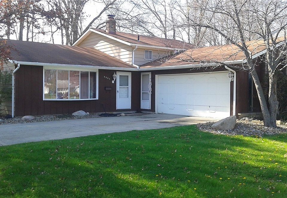 1st image of 8684 Ashwood Dr