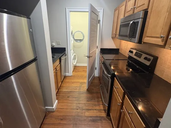 125 W. Saratoga St