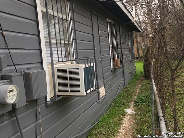 2nd image of 1213 Dahlgreen Ave