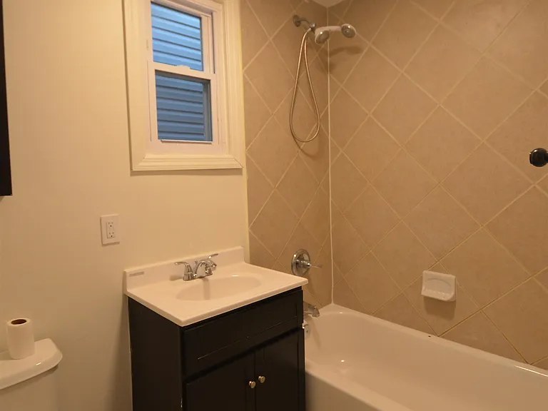 241 Randolph Ave #2 — Photo 7