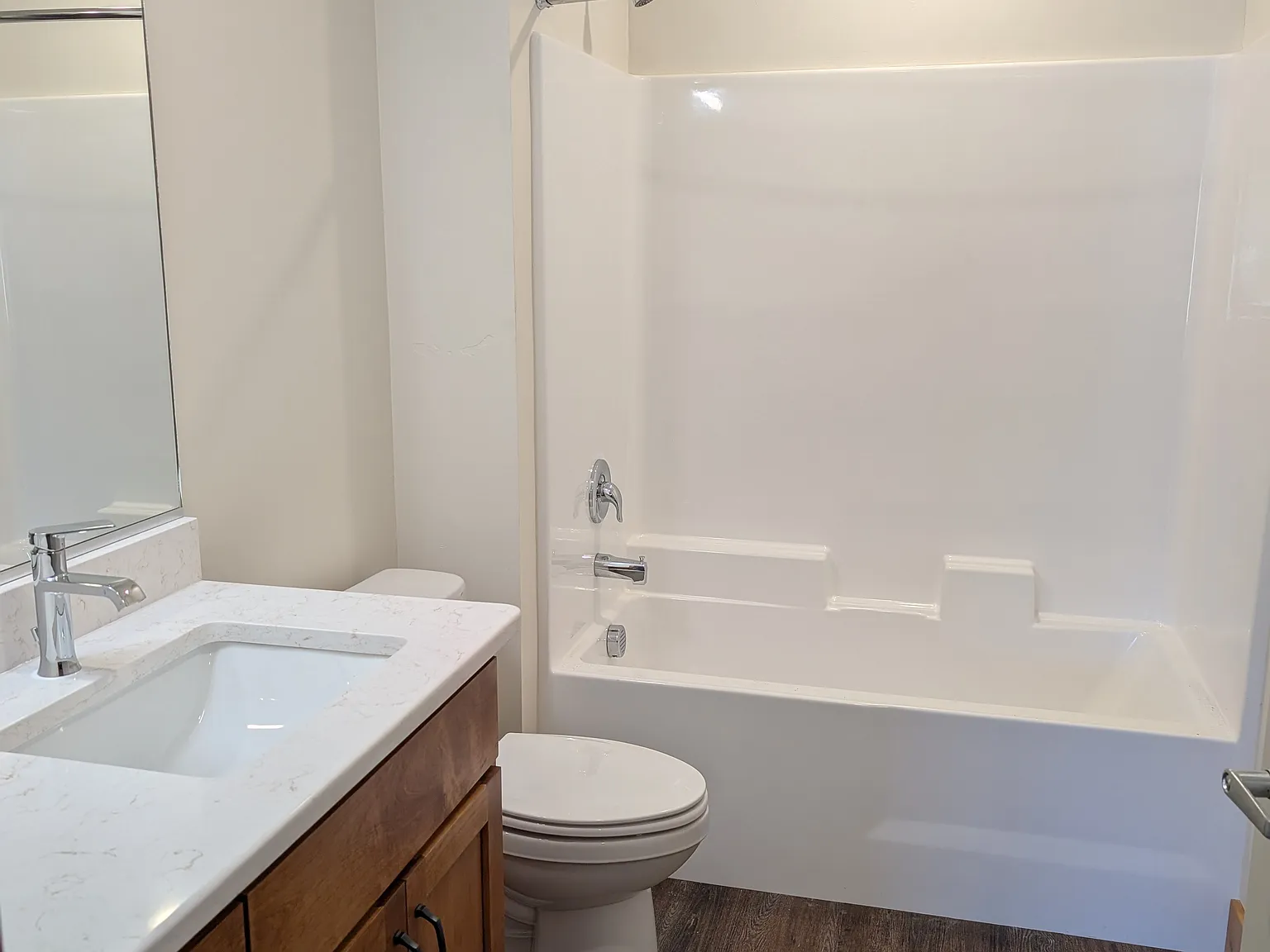 2 bed, 1115 sqft, $2,500 — Photo 4